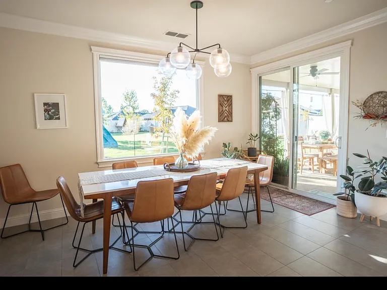 542 El Mango Dr — Photo 8