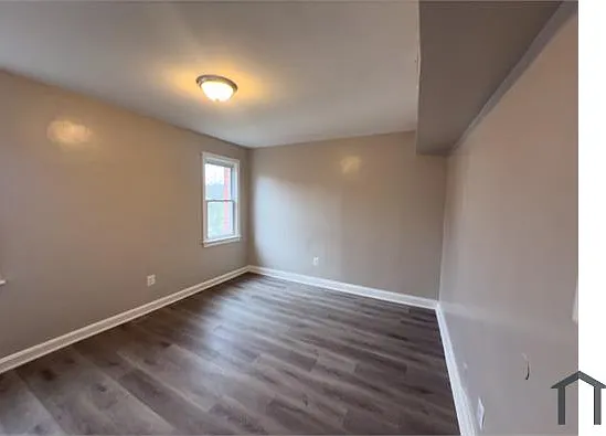 3 bed, $2,549 — Photo 3