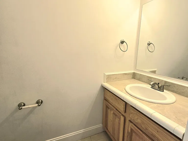 1913 Laurel Ave #A — Photo 17
