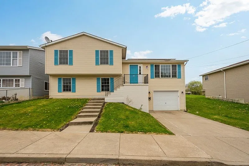 1809 Coursin St photo 1