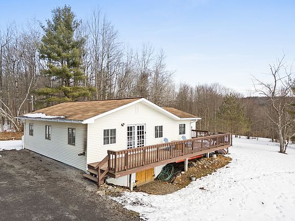 2nd image of 515/519 Cascade Valley Rd