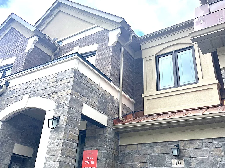 16 Donnacona Dr — Photo 29