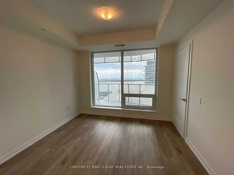 28 Freeland St #2702 — Photo 9