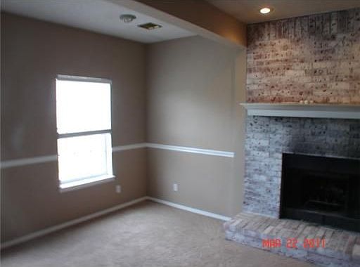 3rd image of 1111 W Cottonwood St