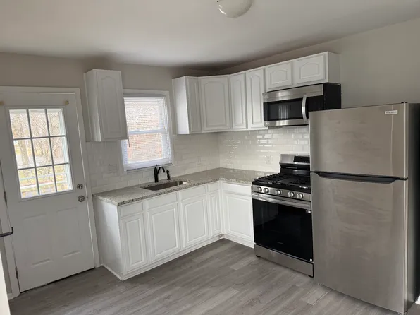 80 Campbell Ave #2, Edison, NJ 08817