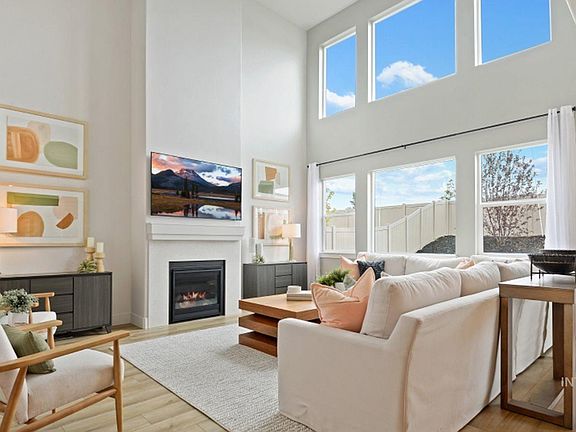 4th image of 20258 Carbondale Ave
