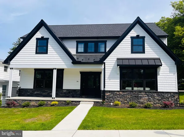 56 Maple Ave, Hershey, PA 17033