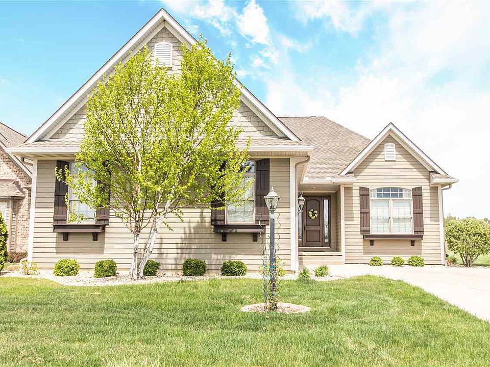 1st image of 6215 W Creekside Dr