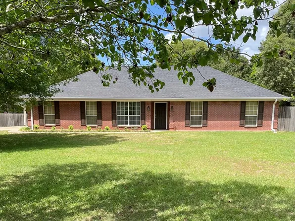 118 County Road 717, Nacogdoches, TX 75964