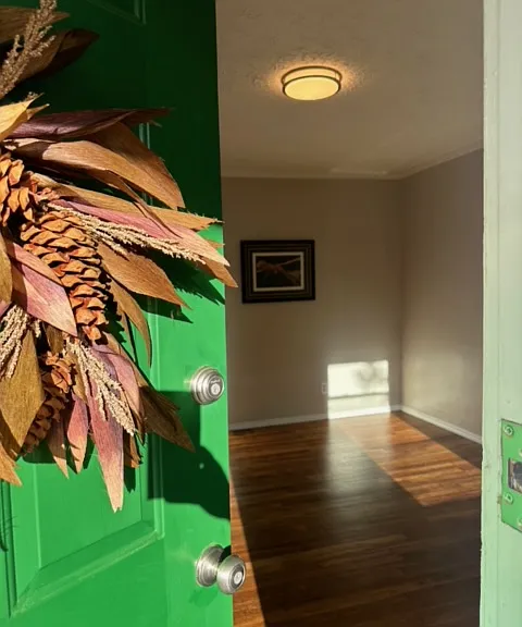 425 Meadow Park — Photo 4