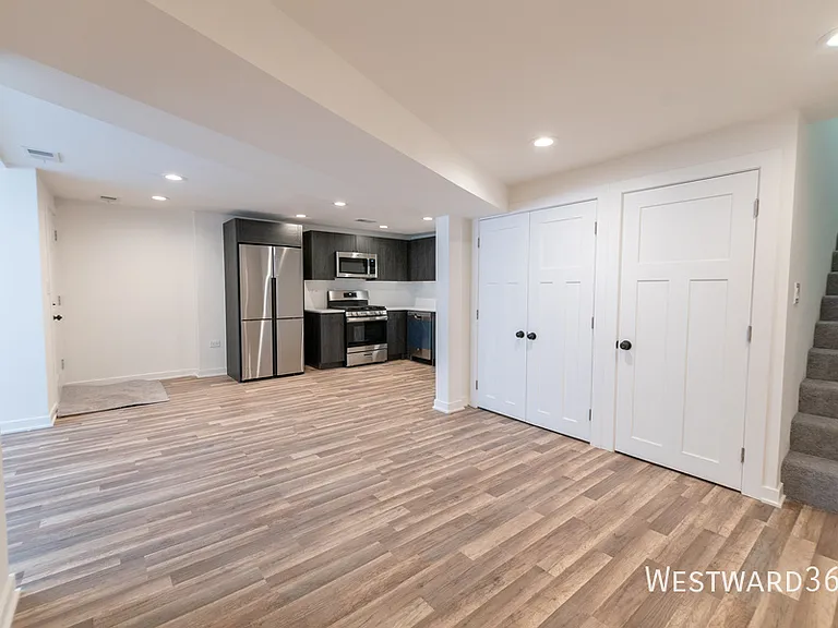 4853 N Kenmore Ave #G — Photo 3