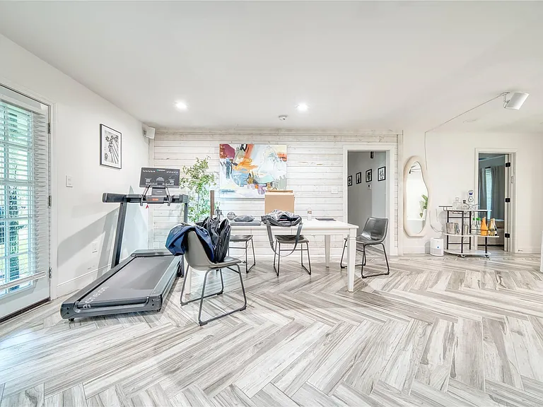 5911 Dawnridge Dr — Photo 15
