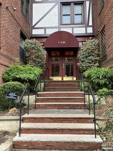 109 Grand Ave APT 5F, Englewood, NJ, 07631