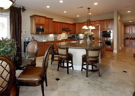 3rd image of 2082 Cherry Creek Cir