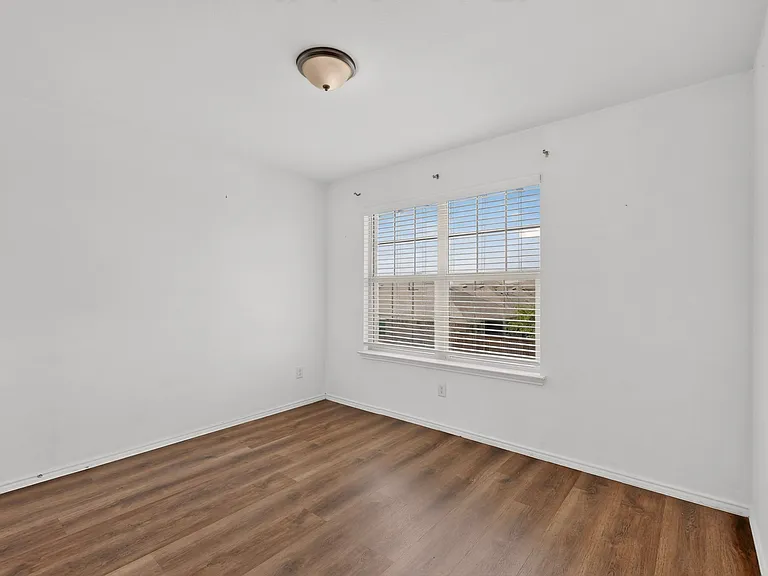 2285 Obsidian Dr — Photo 30