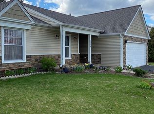 1650 Glacier Pkwy, Algonquin, IL 60102