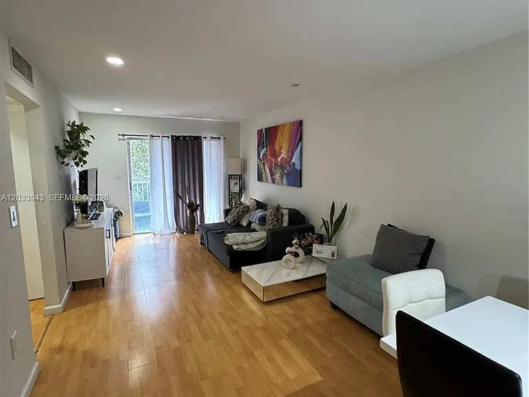 645 NE 121st St #304 — Photo 2