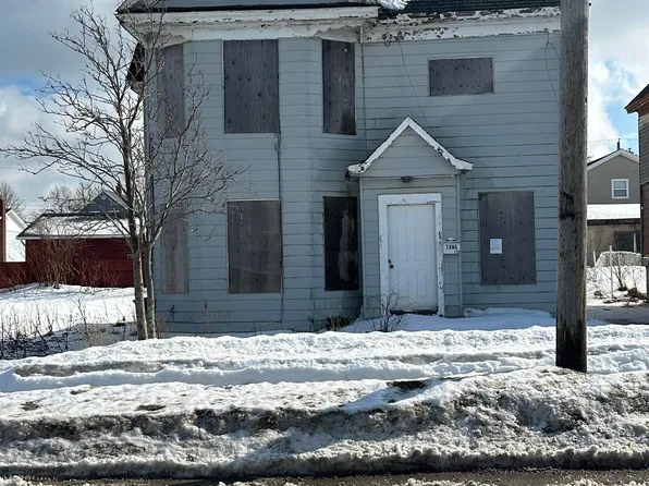 233 King Edward St, Glace Bay, NS B1A 3V9