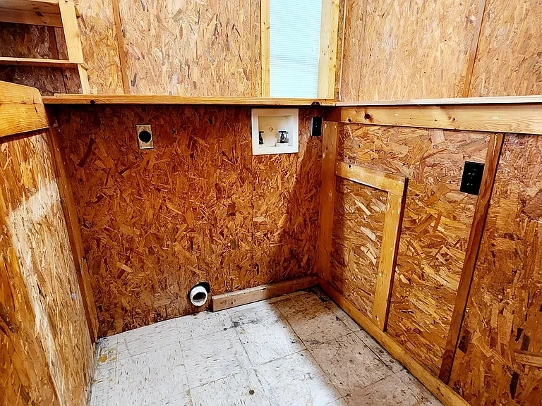 101 N Jefferson St — Photo 17