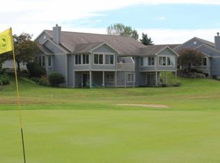 7674 Greenbrier Dr NE, Rockford, MI 49341