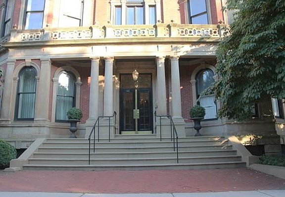 2nd image of 40 Commonwealth Ave APT A