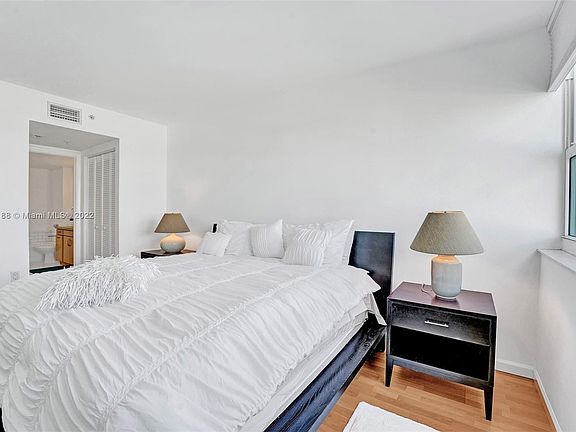 3rd image of 650 West Ave APT 1210