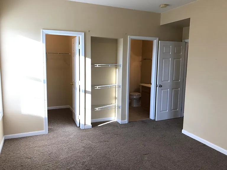 730 Bassett Dr — Photo 8