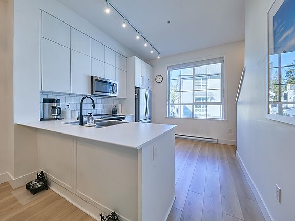 5th image of 19696 Hammond Rd #17