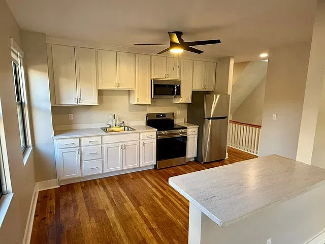 2 bed, 1075 sqft, $2,250 — Photo 2