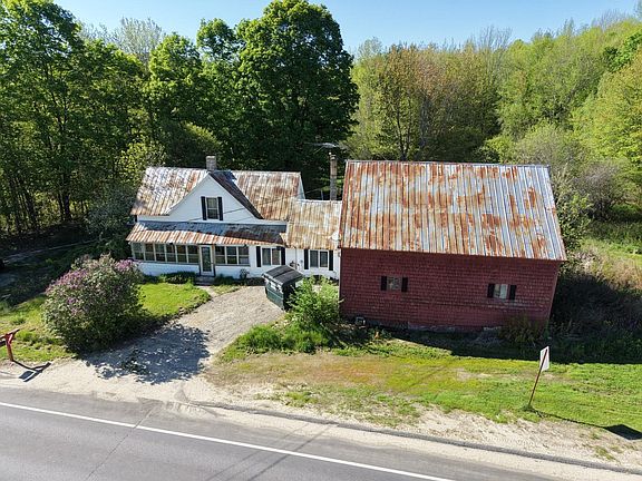 3rd image of 1443 Main Street
