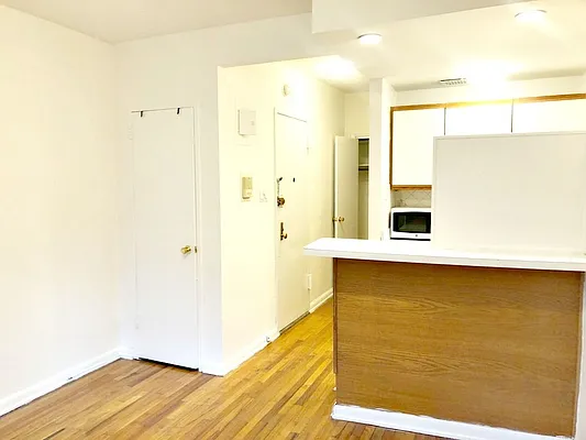 Rented by Zumper Inc | media 23