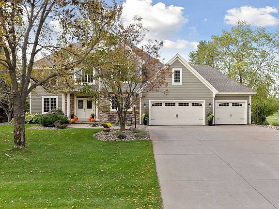 2nd image of 3512 Crestmoor Dr