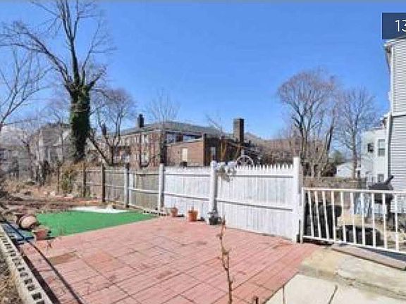 3rd image of 121 Highland Ave