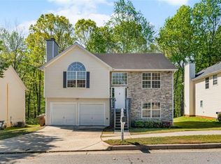 3487 Creekview Dr, Rex, GA 30273