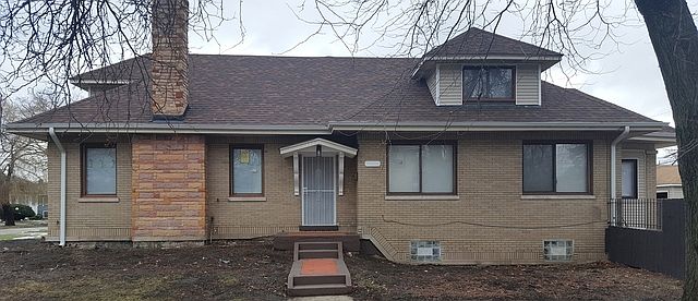 1st image of 1447 S 16th Ave
