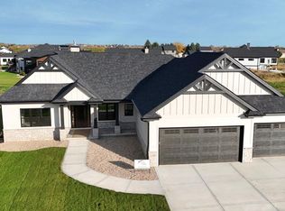 908 Travis Larson Ct, Waunakee, WI 53597