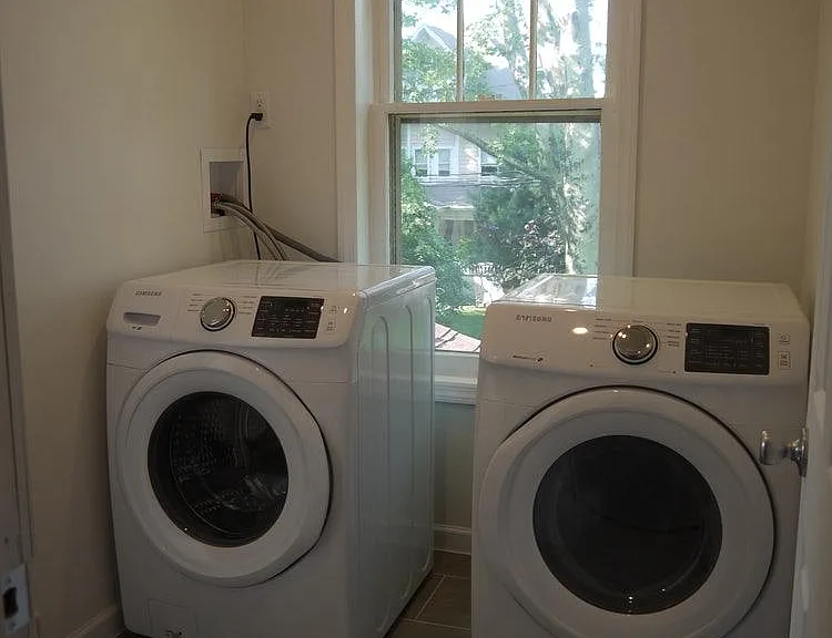 IN-Unit Laundry Room