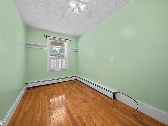 landlord_unit_photo_65037201_10