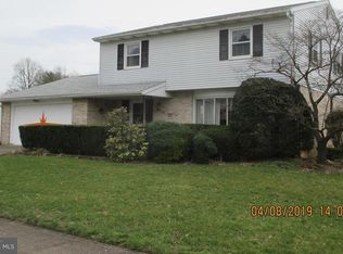 326 Belaire Dr, Shiremanstown, PA 17011
