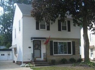 1062 Avondale Rd, South Euclid, OH 44121