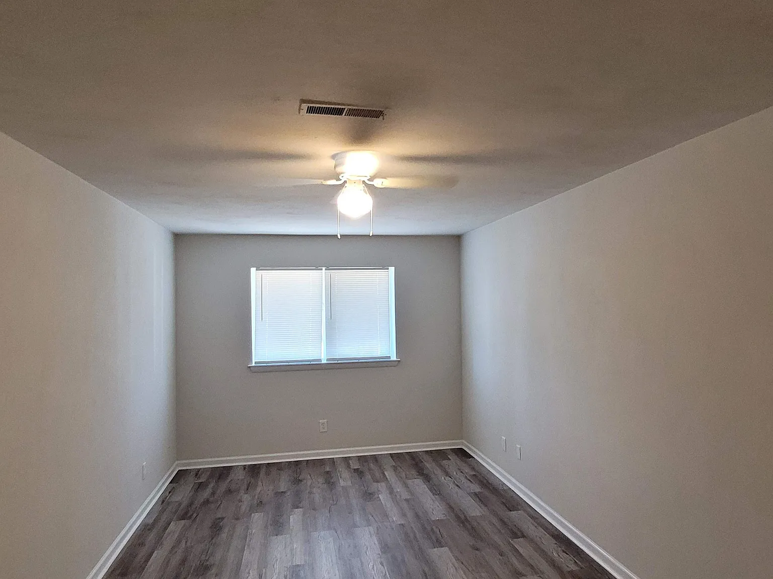 1 bed, 560 sqft, $950 — Photo 4