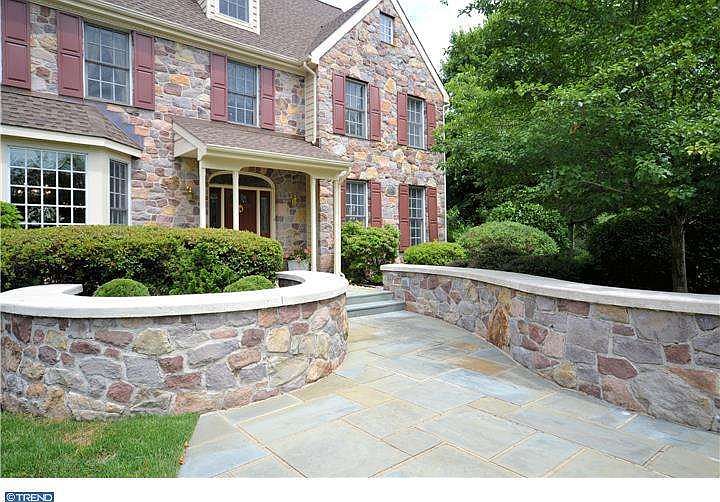 2nd image of 15 Colts Neck Dr