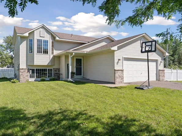 764 Mallard St NE, Hanover, MN 55341