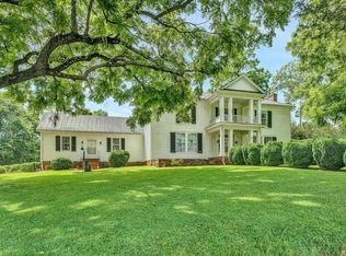 65 Lawndale St, Rocky Mount, VA 24151