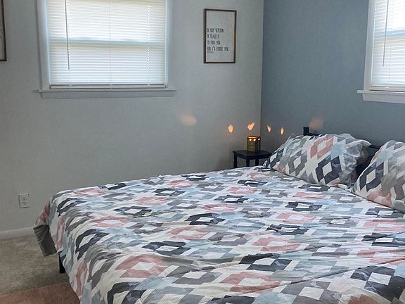 4th image of 2106 Eagle Dr