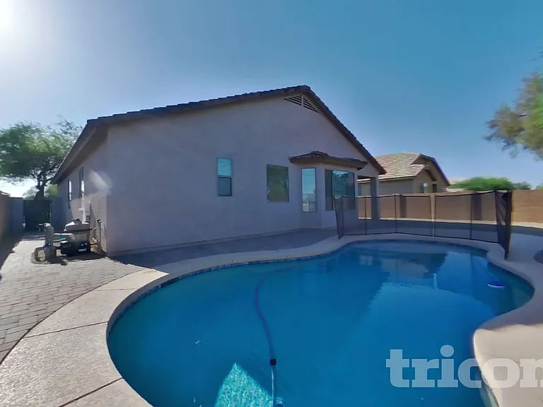 6608 S 45th Ln — Photo 15
