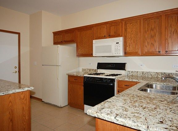 3rd image of 281 Nicole Dr Unit D