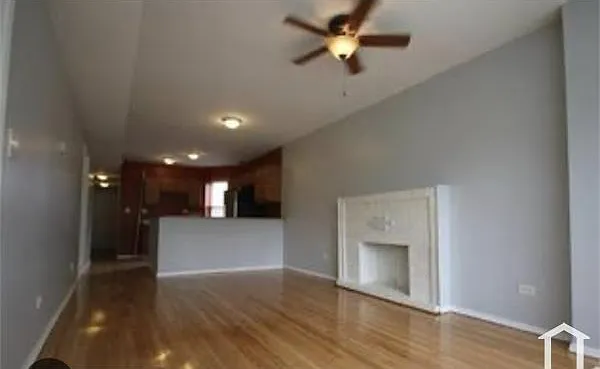 207 S Whipple St #2 — Photo 3
