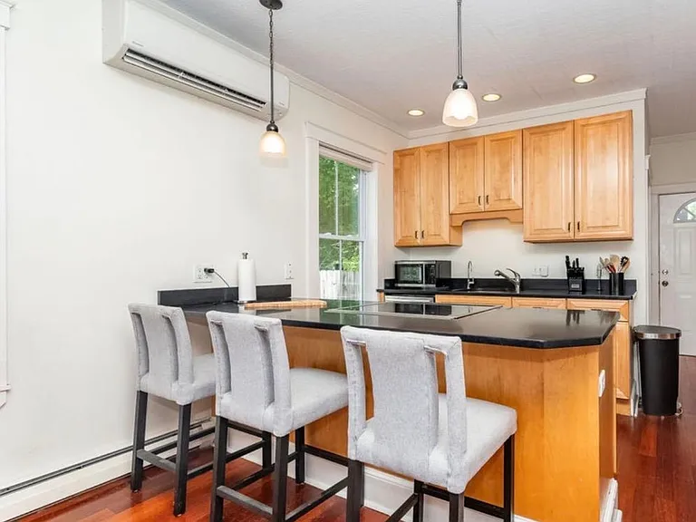 301 Richards Ave — Photo 9