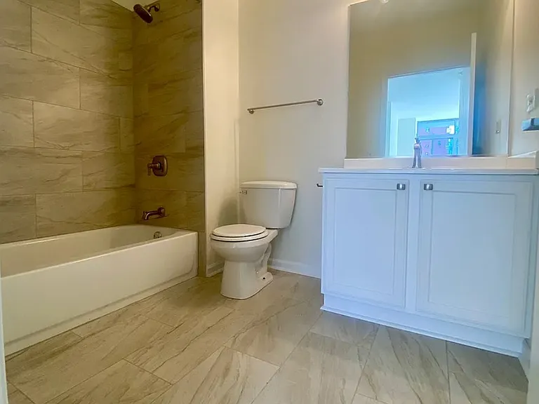 600 N Dearborn St #812 — Photo 7
